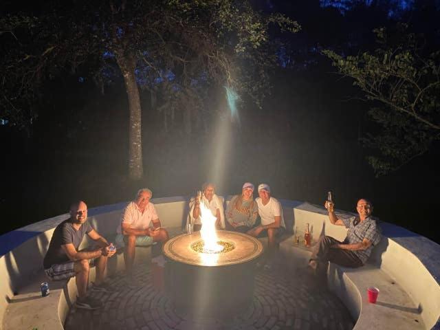 Jupiter Waterfalls - Newly Updated - Tiki Hut, Fire Pit, Kitchen, Pool Heater And More ภายนอก รูปภาพ