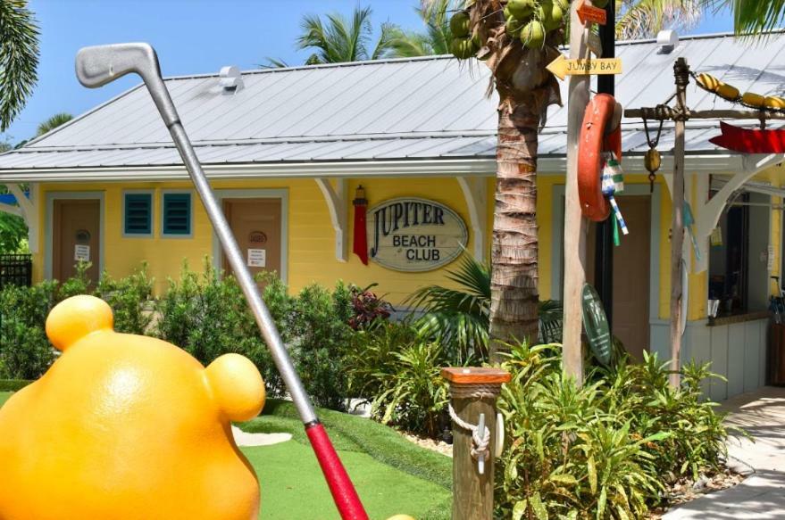 Jupiter Waterfalls - Newly Updated - Tiki Hut, Fire Pit, Kitchen, Pool Heater And More ภายนอก รูปภาพ